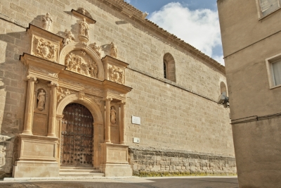 Iglesia y Convento de Jesús y María